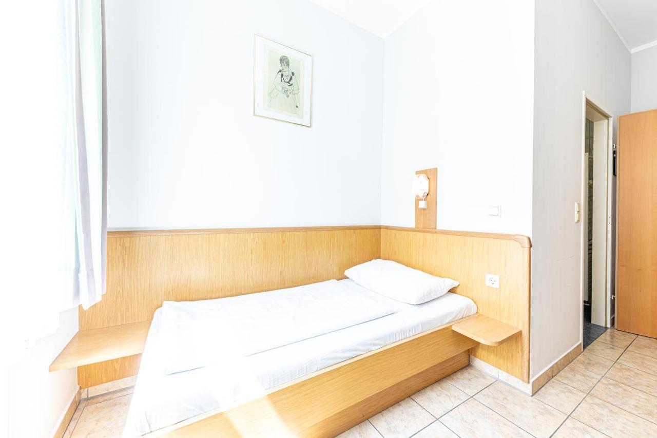 Pensjonat Hotel-pension Fuenfhaus