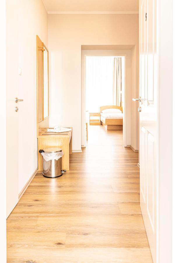 Pensjonat Hotel-pension Fuenfhaus 3*