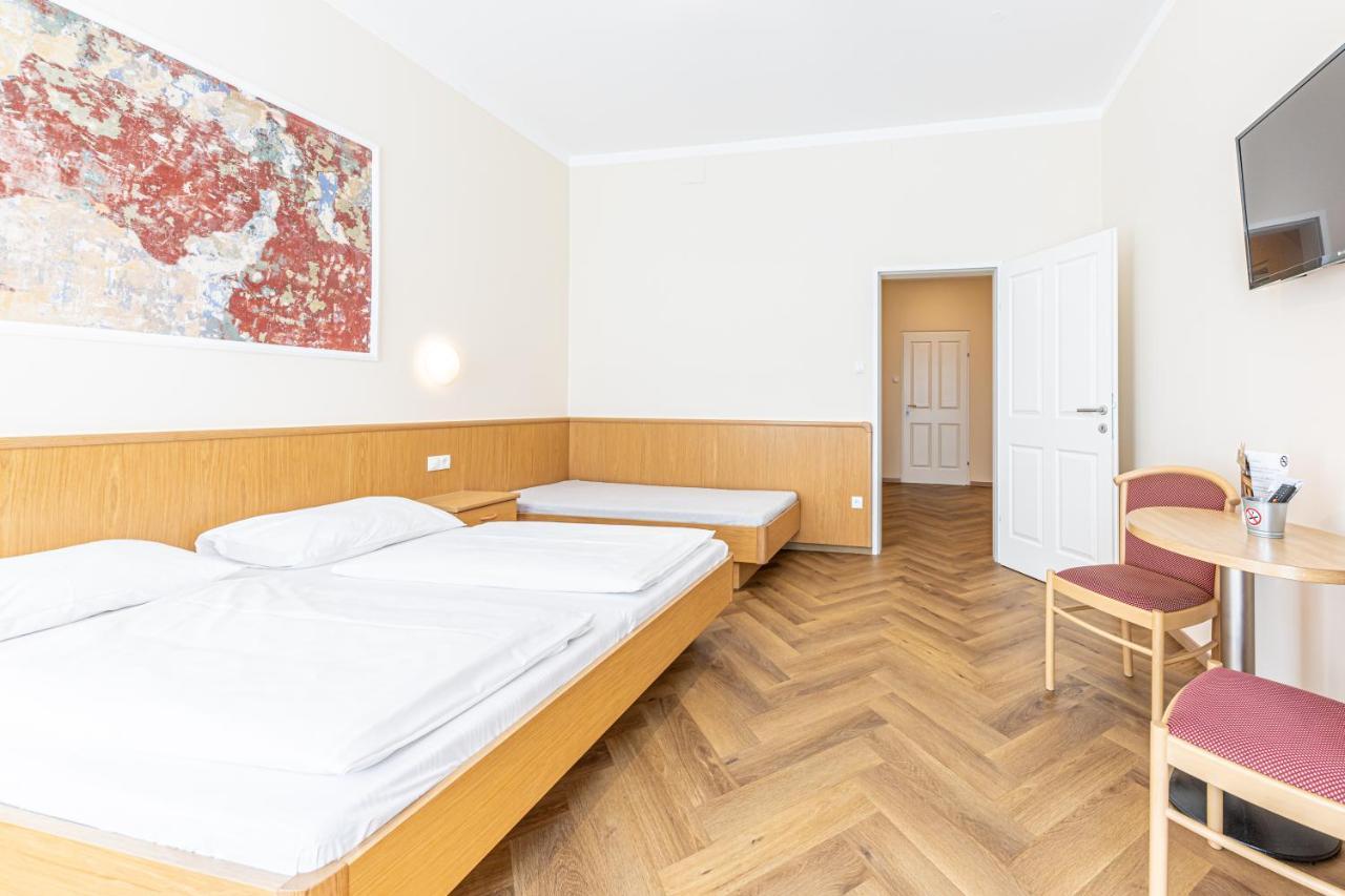 Hotel-pension Fuenfhaus Pensjonat