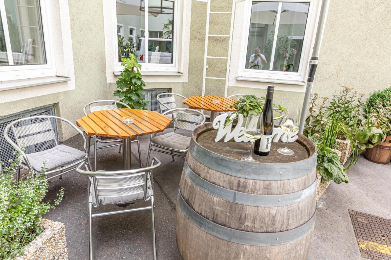 Pensjonat Hotel-pension Fuenfhaus Wiedeń