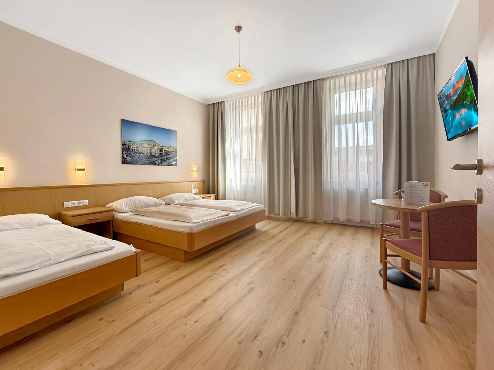 Hotel-pension Fuenfhaus Guest house