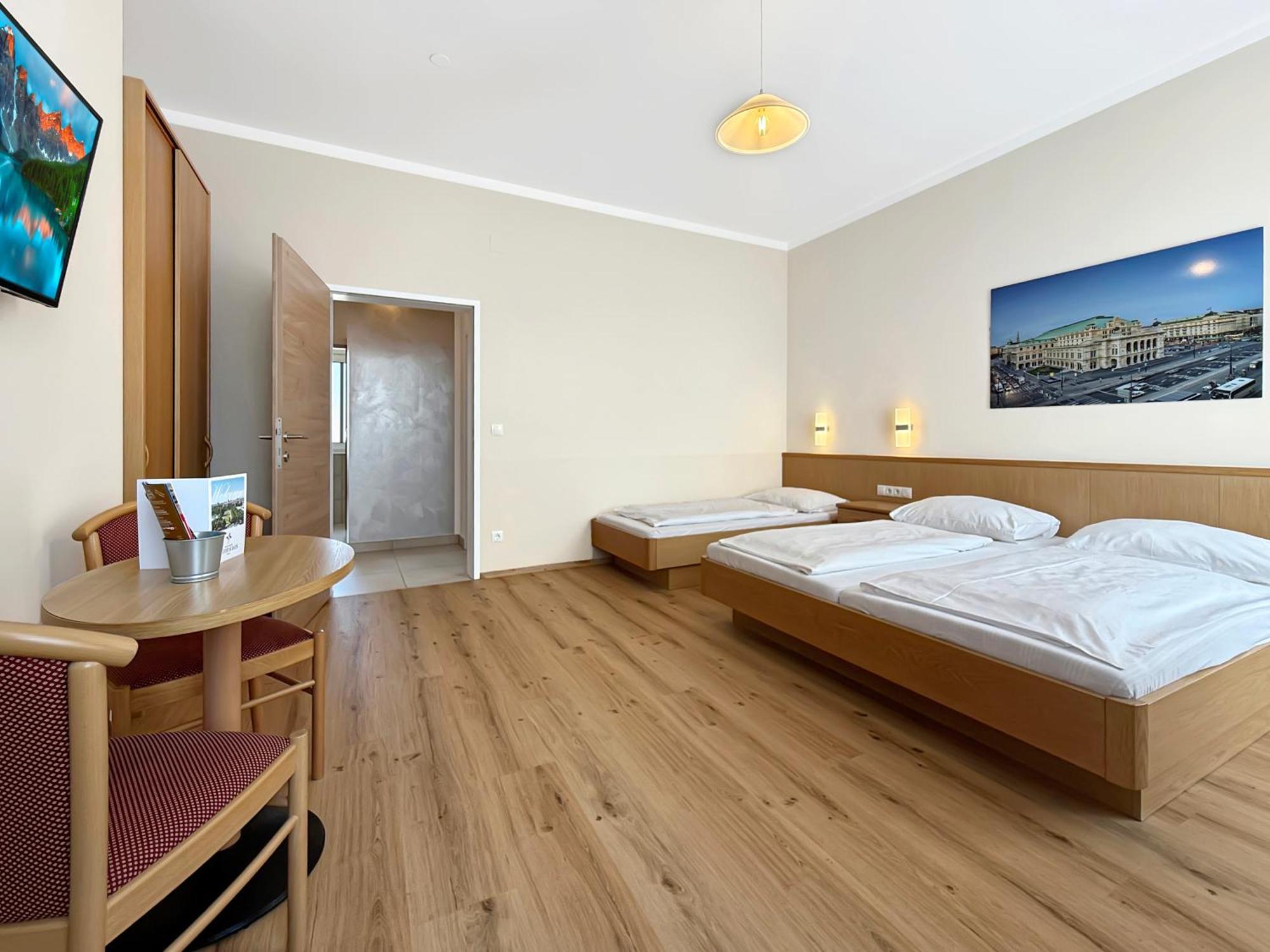 Guest house Hotel-pension Fuenfhaus 3*